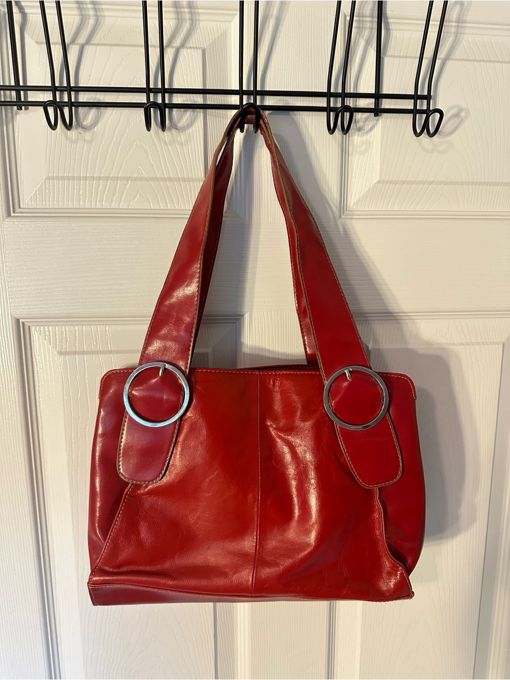 Worthington 💯% Leather 13.5x9.5…5in base Bag Zip Top Silver Ring Accents
